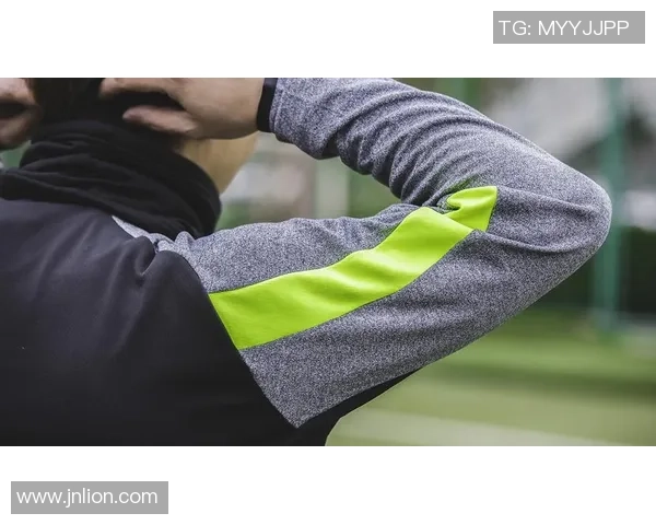 穆西亚拉小腿骨折后首次重返球场恢复训练 复出在即